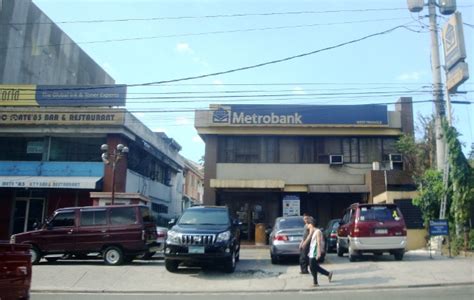 Metrobank Branch in West Triangle .